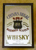 ANCIEN MIROIR SÉRIGRAPHIÉ  WHISKY CHIVAS REGAL TBE 32.5 X 22.5  Cm - Alkohol