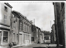 DOULEVANT-le-CHATEAU (52) La Poste Cim 111, Cpsm GF - Doulevant-le-Château