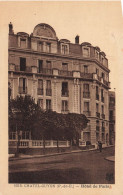 Châtel Guyon * Rue Et Façade Hôtel De Paris - Châtel-Guyon