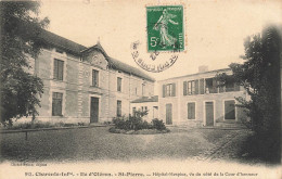 Ile D'oléron * St Pierre * Hôpital Hospice , Vu Du Côté De La Cour D'honneur - Ile D'Oléron