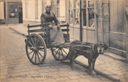 CPA 45 LOIRET / UNE VOITURE A CHIEN - Other & Unclassified