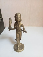 Statuette Africaine Du XIXème En Bronze Doré Hauteur 17 Cm - Bronces