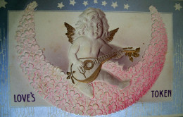 Cpa Gaufrée PETIT ANGE  ST VALENTIN / CROISSANT DE LUNE MANDOLINE , Cadre Argenté , CUPID CHERUB On FLORAL MOON Embossed - Valentine's Day