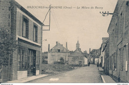 Bazoches Sur Hoene (61 Orne) Le Milieu Du Bourg - Bazoches Sur Hoene