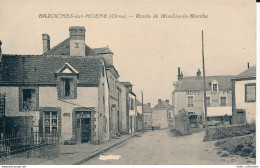 Bazoches Sur Hoene (61 Orne) Route De Moulins La Marche - épicerie Au 1er Plan Et En Face L'hôtel De France - Bazoches Sur Hoene