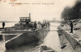 07 Ardèche Quai Du Midi Arrivée D'un Bateau BOURG St ANDEOL - Bourg-Saint-Andéol