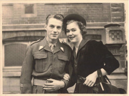 Photographie  - Couple - Militaire - Grand Format - Dim18/24 Cm - Personas Anónimos