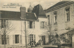 BOURGNEUF EN RETZ - Hospice, Cour Des Hommes. - Bourgneuf-en-Retz