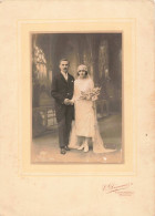 Photographie  - Couple - Mariage - E. Desmarez - Dim 11/15 Cm Collé Sur Carton - Anonyme Personen