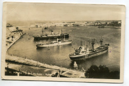 MALTE  VALLETA  Grand Harbour Gros Bateaux Dans Le Port écrite Timbrée  Vers 1950    D10  2023 - Malte