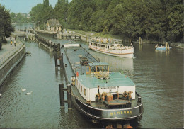 D-13599  Berlin - Spandauer Schleuse - Lastkahn MS "Marienburg" Und Dampfer  MS "Alexander" - 2x Stamps 1977 - Spandau