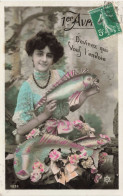 FETES ET VOEUX - Poisson D'avril -  Une Fille Tenant Un Poisson - Colorisé - Carte Postale Ancienne - 1 De April (pescado De Abril)