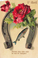 FETES ET VOEUX - Poisson D'avril -  Un Poisson Et Un Fer à Cheval Décoré De Fleurs - Colorisé - Carte Postale Ancienne - 1° Aprile (pesce Di Aprile)