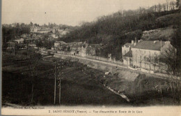 CPA Saint-Benoît Vue D'ensemble Et Route De La Gare - Saint Benoît