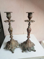 Deux Bougeoirs En Bronze XIXème Hauteur 28 Cm - Kronleuchter, Kandelaber & Kerzenhalter