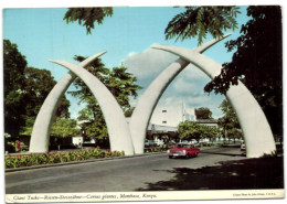 Giant Tusks - Riesen-Stosszähne - Cornes Géantes - Mombasa - Kenya - Kenya