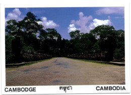 Cambodge - Cambodia - Siem Reap - Four Faced Statue Of Buddha South Gate Angkor Thom - Cambodge