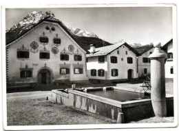 Dorfplatz In Scuol / Schuls Mit Piz Pisoc - Scuol