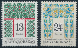 ** 1996 2 Db Magyar Népművészet Bélyeg Fél-fényes - Vonalas, 11 1/2 :12 Fogazás - Other & Unclassified