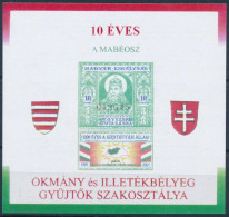 ** 2001 10 éves A MABÉOSZ Okmány és Illetékbélyeggyűjtők Szakosztálya Emlékív / Souvenir Sheet - Otros & Sin Clasificación