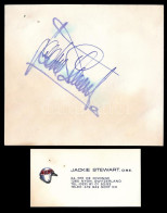 Jackie Stewart (1939-) Skót Autóversenyző, Háromszoros Formula-1-es Világbajnok Autográf Aláírása (hátoldala Atrium Hyat - Autres & Non Classés