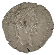 Római Birodalom / Róma / Commodus 190. Denarius Ag (2,92g) T:VF,F Rep. Roman Empire / Rome / Commodus 190. Denarius Ag " - Zonder Classificatie