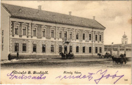 T2/T3 1902 Bicske, Községháza. Flakker Sándor Kiadása (fl) - Non Classés