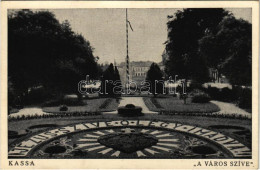 T2 1942 Kassa, Kosice; A Város Szíve Virágágyás és Az Országzászló. Tobák Ferenc Fényképész Felvétele / Flowerbed And Hu - Ohne Zuordnung