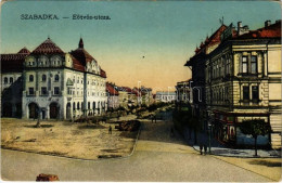 * T2 Szabadka, Subotica; Eötvös Utca, Taussig üzlete. Vasúti Levelezőlapárusítás 694. 1917. / Street, Shop - Unclassified