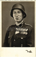 * T2 Magyar Katona Kitüntetésekkel / Hungarian Military, Soldier. Berzéki Műterem (Debrecen) Photo - Sin Clasificación