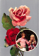 COUPLE - Un Couple Et Des Roses - Blonde - Colorisé - Carte Postale - Paare