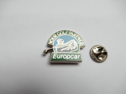 Superbe Pin's En Zamac , Your Golf Partner , Auto , Location Europcar - Golf