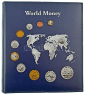 "A Világ Pénzei" 62 Különböző Ország 101db érméje Osztott Berakólapokon, Országok Szerint Felcímkézve, Eredeti "Money Of - Non Classés