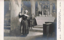 MUSEE - Salon Des Artistes Français - Intérieur De Chapelle Bretonne - P Pascal - Carte Postale Ancienne - Museen