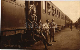 * T2 Dombóvár, Vasútállomás, Cserkészek A Vonaton / Hungarian Scouts At The Railway Station, Train. Photo - Unclassified