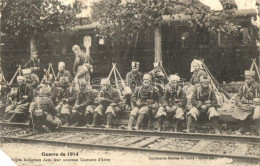 T2/T3 Guerre De 1914, Troupes Indigenes Dans Leur Nouveau Costume D'hiver / Senegalese Military, Soldiers In The New Win - Unclassified