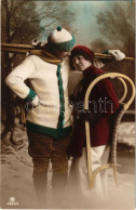 T2 1915 Szerelmes Pár Síléccel és Szánkóval, Téli Sportok / Romantic Couple With Skis And Sled, Winter Sports, Photo - Ohne Zuordnung