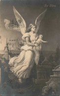 ENFANTS - Un Ange Avec Un Bébé Dans Les Bras - De Dieu  - Carte Postale Ancienne - Scene & Paesaggi