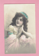 XB1085 JEUNE FILLE  FILLETTE , ENFANT, GIRL , FAMOUS GRETE REINWALD VERY LONG HAIR DREAMY LOOK - Portraits