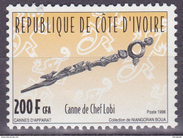 Timbre-poste Neuf Sans Gomme - Cannes D'apparat Canne De Chef Lobi - N° 974 (Yvert Et Tellier) - Côte D'Ivoire 1996 - Côte D'Ivoire (1960-...)