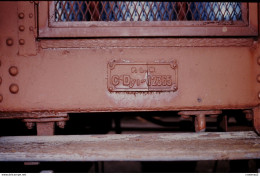 Photo Diapo Diapositive Slide Train Wagon Locomotive Plaque Wagon PLM CDyI 12365 à CLERMONT Le 17/01/1992 VOIR ZOOM - Diapositives