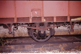 Photo Diapo Diapositive Slide Train Locomotive Essieu Wagon à CLERMONT Le 17/01/1992 VOIR ZOOM - Diapositives