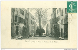 83 - Barjols, Place Et Fontaine De La Mairie - Barjols