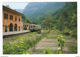 06 En Gare De Touêt De L'Escarène Train Autorail SNCF Rame X 2719 Excursion En 1988 VOIR DOS - L'Escarène