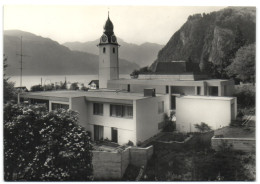 Kirche Mit Pfarrhaus Von Sisikon UR - Sisikon