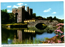 Bunratty Castle Situated Between Limerick Ans Shannon Airport - Co. Clare - Ireland - Clare