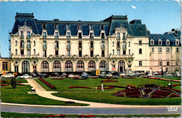 14-10-2023 (4 U 19) France - Grand Hotel De Cabourg  (posted 1964 ?) - Hotels & Restaurants