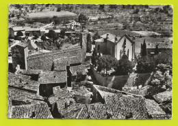 83 En Avion Au Dessus De AUPS N°7 Chapelle ND De La Délivrance Fortifications VOIR ZOOM Enfants CAR BUS Ancien En 1961 - Aups