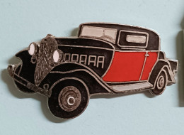 Pin's Citroën Rosalie Coach 10 Cv 1933 - Citroën