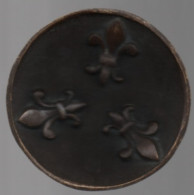 Bronze Ancienne  Coupelle  Décor Fleurs De Lys  10.5 Cm - Bronces